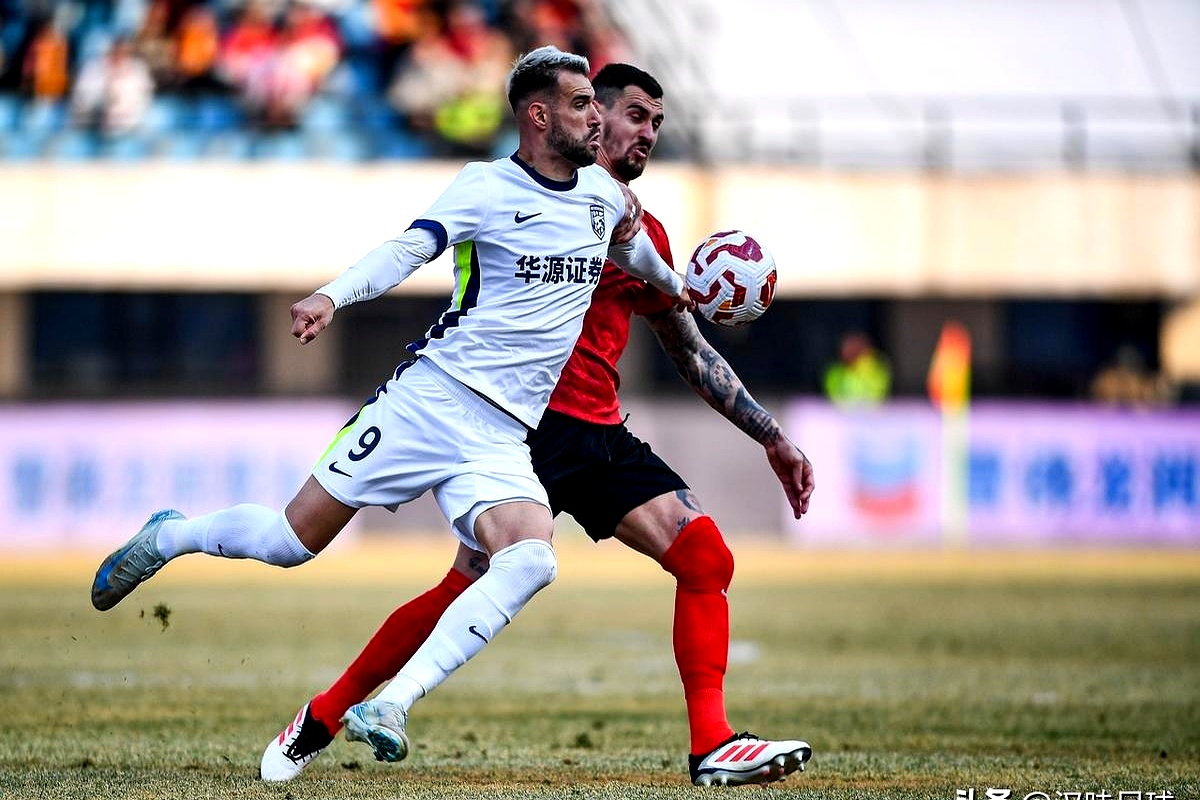 关于武汉三镇发布备战花絮;赛后绝杀压哨;欧超杯任务艰巨;资深球员宣示担当的信息 关于武汉三镇发布备战花絮;赛后绝杀压哨;欧超杯任务艰巨;资深球员宣示担当的信息